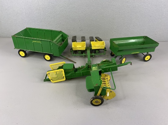 1/16 John Deere Equipment, Ertl