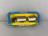 1/64 Ertl Farm Toys Grain Truck w/ Pup