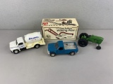1/32 Thermogas Truck, Ford F150, Plow & Tractor