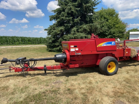 New Holland BC5060 Square Baler