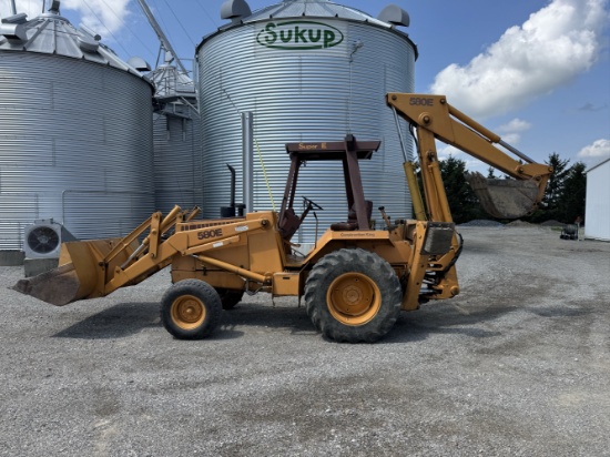 580 Super E Case Backhoe - Runs Great!