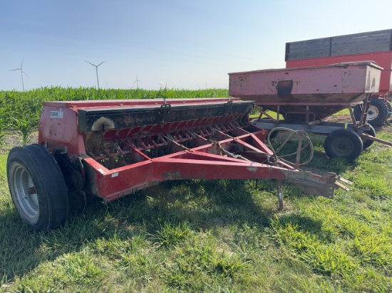 Case IH 5100 Soybean Special - 12’ wide on 7” Spacing
