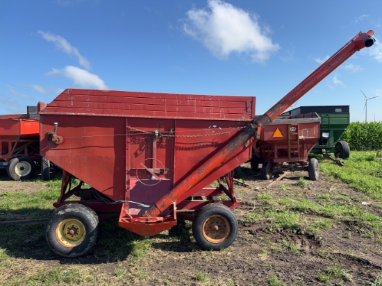 JM Gravity Wagon w/ Poly Cup Auger and Auger Mate