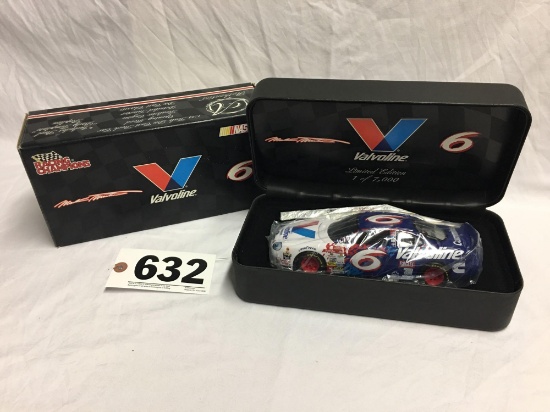 Racing champions Mark Martin authentic 1:24 scale diecast stock car with collectible case