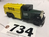 ERTL Diamond T replica 1930 1/2 ton tanker truck diecast metal bank with key