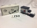 First Gear 1957 International R-190 Smith and Wesson dry goods van diecast metal 1:34 scale