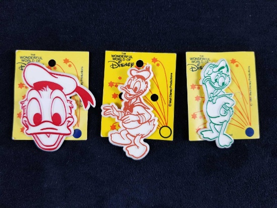 1981 Donald Duck Plastic Pin Badge With Backings Lot of 3