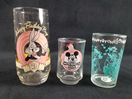 A Lot of 3 Vintage Mickey Mouse Flintstones Bugs Bunny Glassware Cups