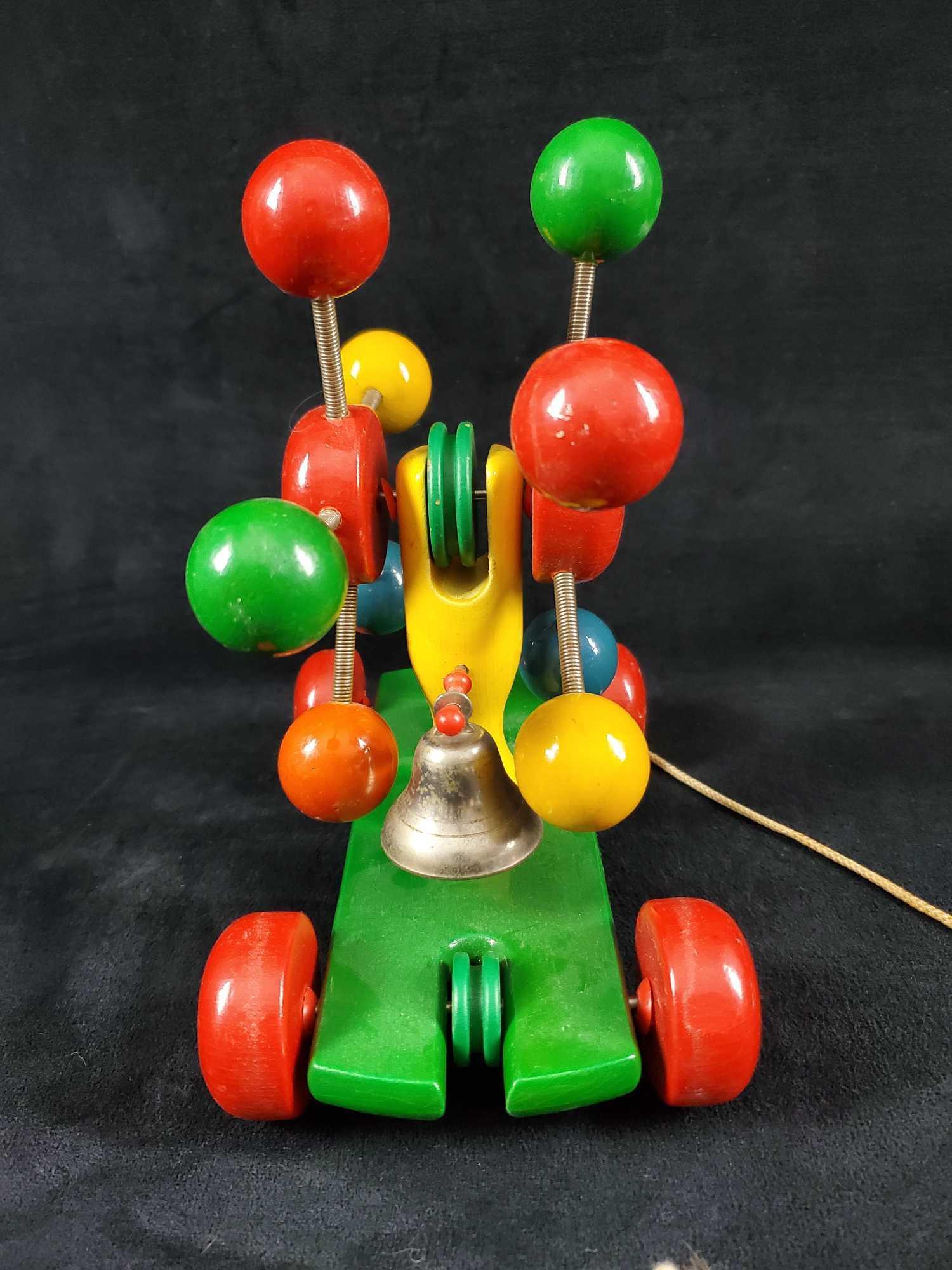 Kouvalias 木製 プルトイ ギリシャ製 Caterpillar Kouvalias Vintage Kouvalias Greece Wooden Pull Toy