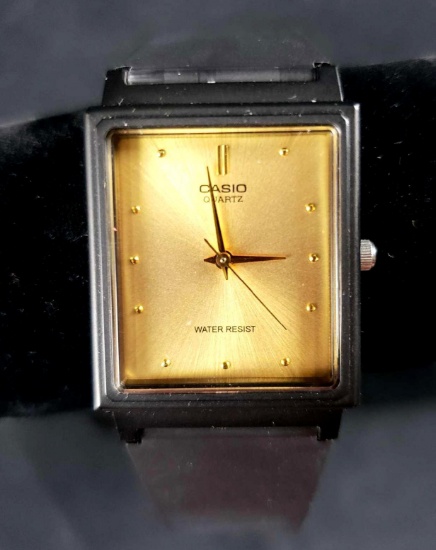 Casio Quartz Water Resistant Watch