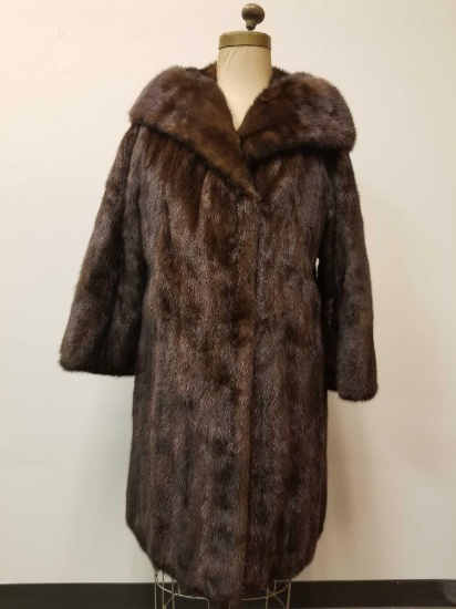 Shusterman Dark Brown Mink Coat