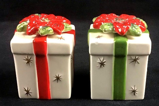 Lot of Salt and Pepper Ceramic Shakers Christmas Present Poinsettia