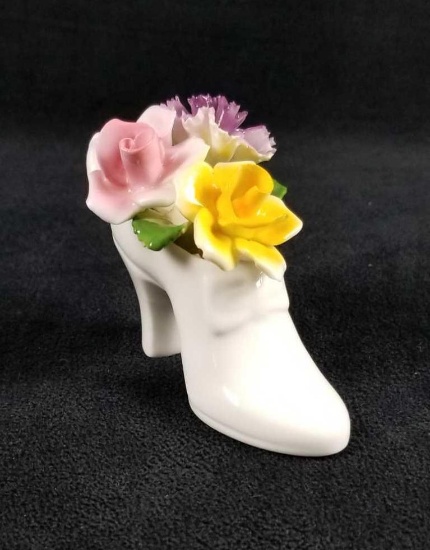 Radnor Like Bone China Minature Flowers in Heel