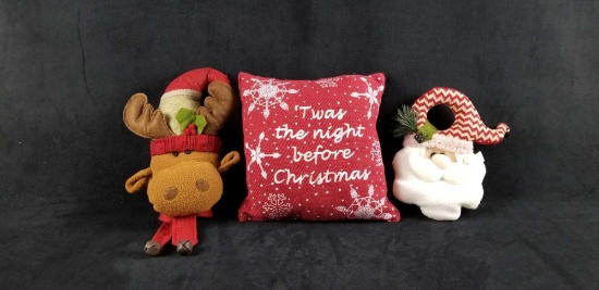 Christmas Santa Door Hanger and Decor