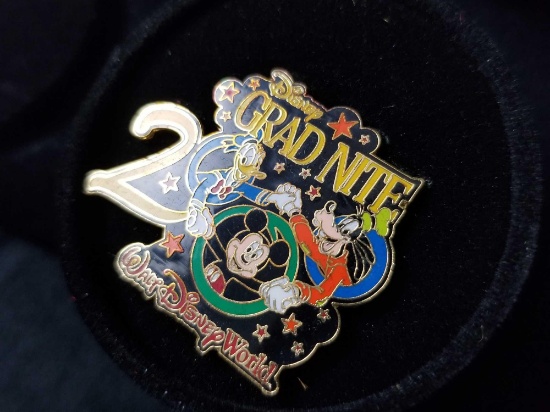 Lot of 4 Grad Night year 2000 Walt Disney World Pins
