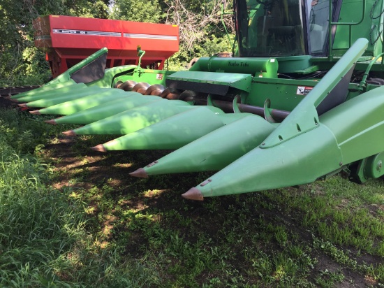 John Deere / JD 893 Corn Head