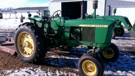 John Deere 3020