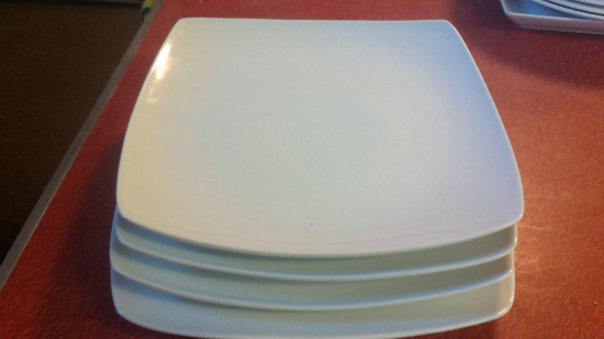 4 10" square plates