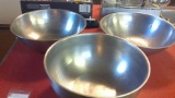 3 stainless steel bowls