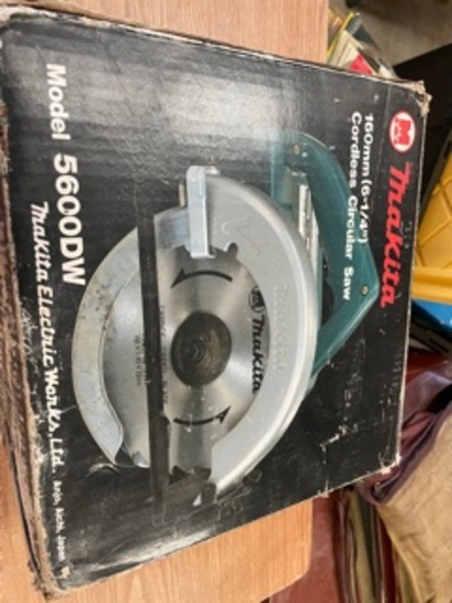 Makita 5600DW 6 1/4" Cordless Circular Saw