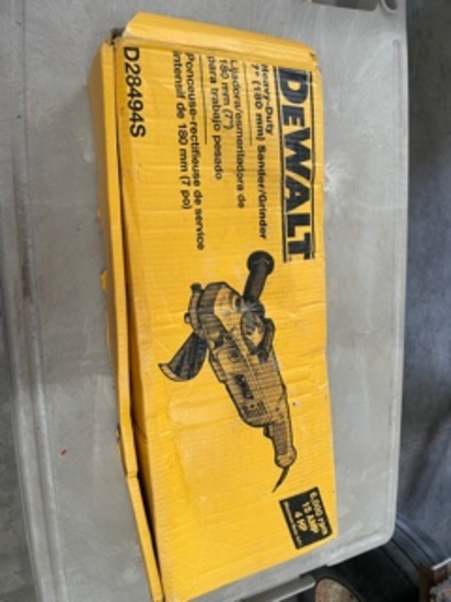 Dewalt D28494S Heavy Duty 7" Sander/Grinder NIB