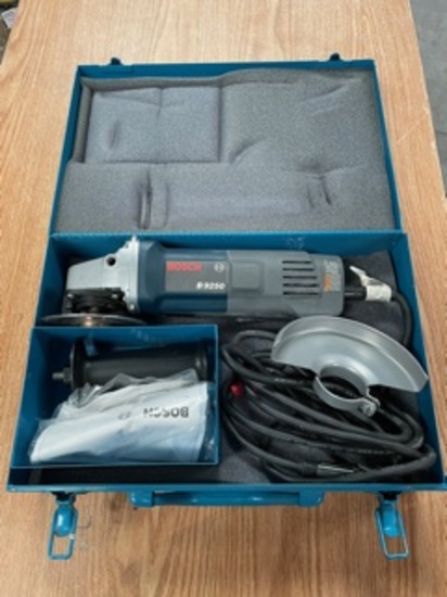 Bosch B9250 Angle Grinder