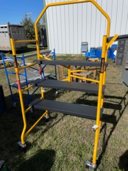 Metaltech I-IMIS Rolling Scaffold NEW