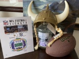 4 tickets to Vikings/Rams on December 26 with parking pass