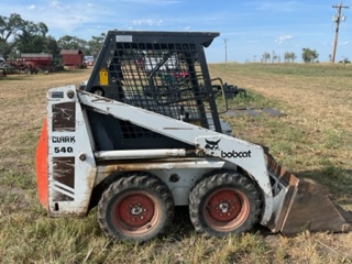 Bobcat Clark 540 Skid Steer | Proxibid