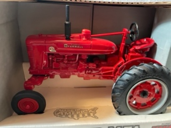 McCormick Farmall Super MTA 1/16 scale ERTL Special Edition