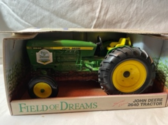 John Deere 2640 1/16 scale ERTL Field of Dreams Special Edition