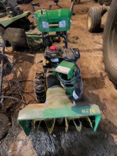 JOHN DEERE 827E SNOWBLOWER