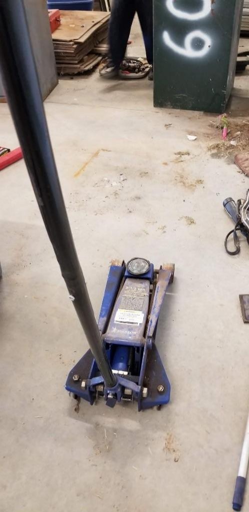 Michelin Floor Jack Heavy Construction Equipment Other