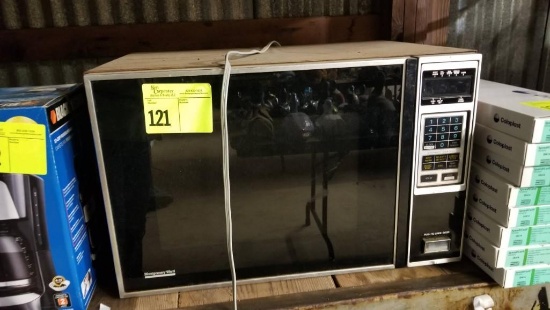 Montgomery Ward Microwave