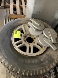4 - H3 Hummer Wheels & Tires w/ Hubs in Mint Condition - P265/75R 16