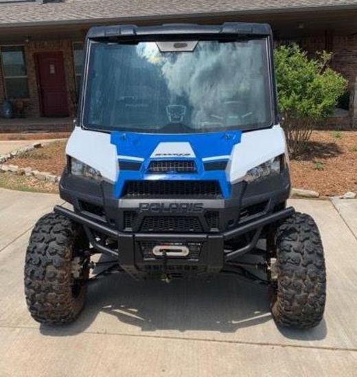 2017 Polaris Ranger XP 1000 EPS 906 miles on it, enclosed cab with removable full view doors and