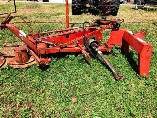 TWO - 3 POINT DISC MOWERS - One works and the other is for parts Pick up location - North 0f El Reno