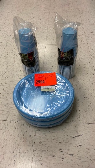 3 Powder Blue 10" Plastic Plate 20ct 2 Powder Blue 16oz Plastic Cup 20ct (Clearance)