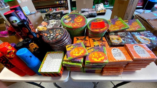 20 Halloween Emoji 8 Ct 7 Inch 48 Halloween Emoji Cups 16 Oz 21 Halloween LN Emoji 16ct 19 Halloween