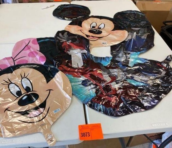 2 Mickey Mouse Head 27" (4) 4 Minnie Mouse Head SS 28" (13) 3 Transformers 35" (6)