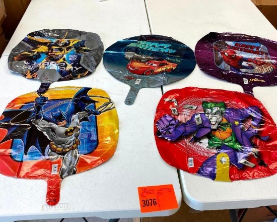 1 Batman Comics HX (34) 2 CARS 3 HBDAY (37) 2 Spiderman Bday HX (39) 8 18" Batman/Joker Foil (34)
