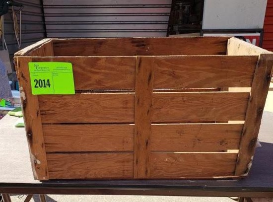 1.5 Bushel Wooden Crate