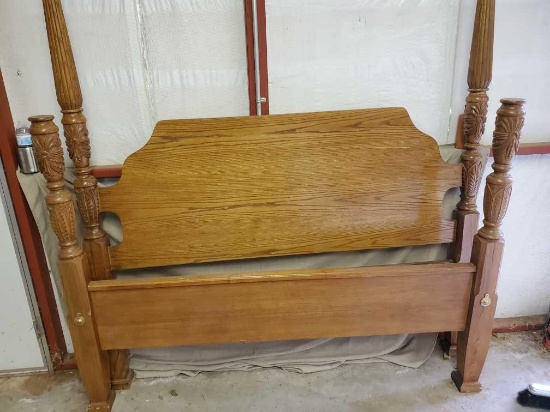 Queen Size 4 poster bed-Oak