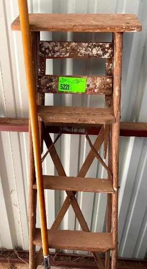 6ft Wooden Ladder