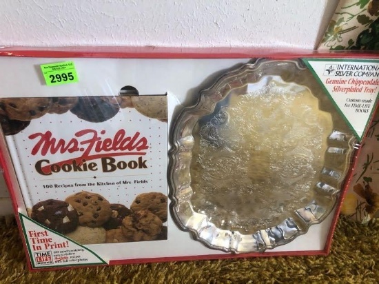 Mrs Field Cookie Plate and Cookie Book