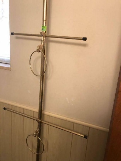Hanging Rack in Bathroom