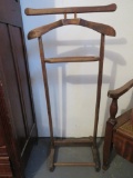 ANTIQUE WOODEN VALET