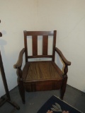 ANTIQUE COMMODE WOODEN CHAIR