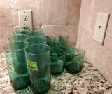 Green drinking glasses set