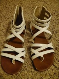 White Gladiator style flat sandals sz 7.5